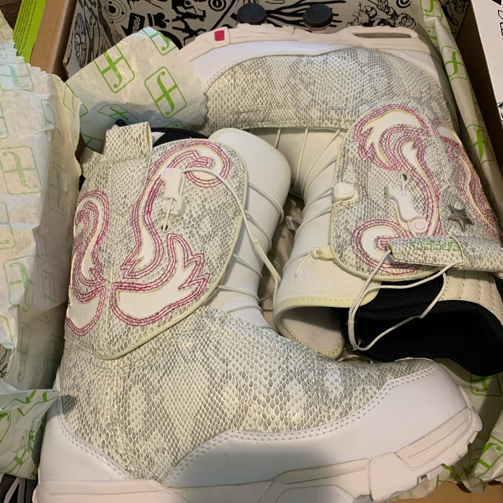 Forum Snowboard Boots - BRAND NEW